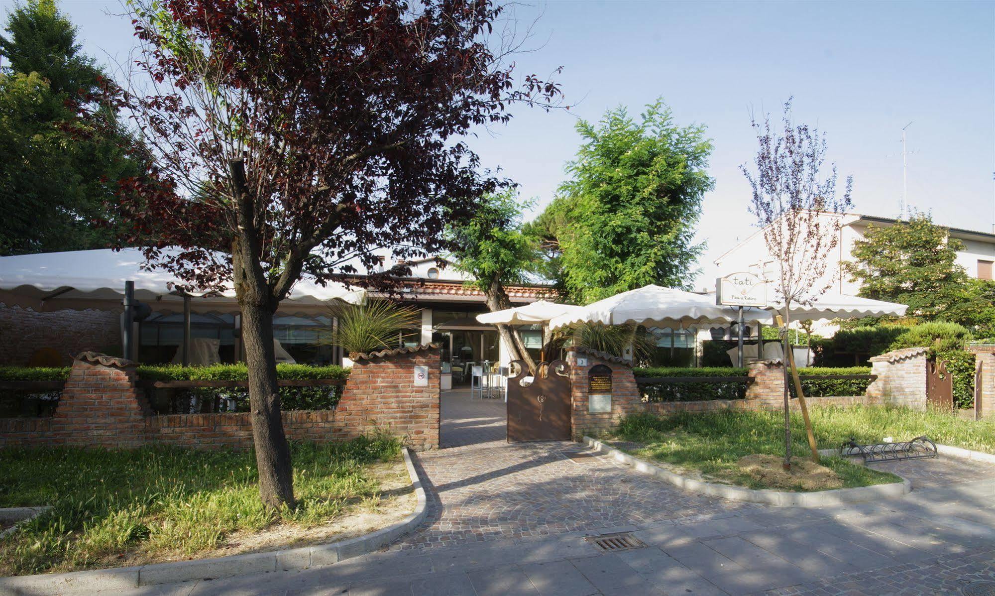 Tati Hotel Lugo  Exterior photo